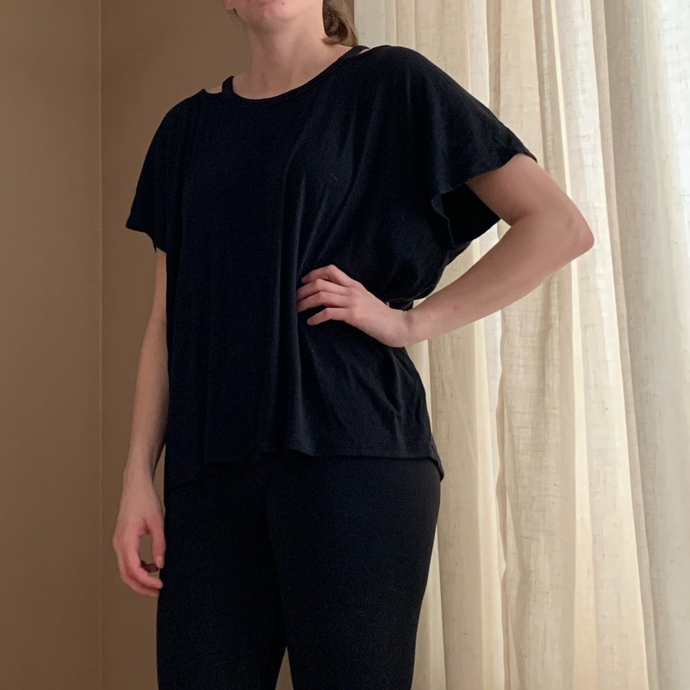 Athleta Flowy Black Workout Top